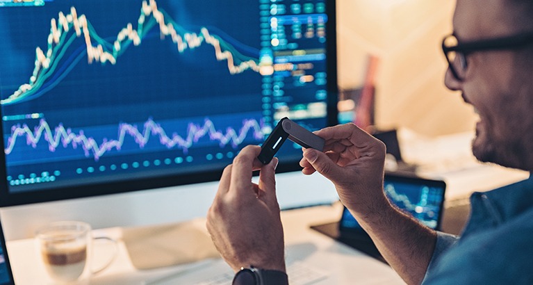 Understanding Crypto Trading Risk Navigating the Digital Currency Market
